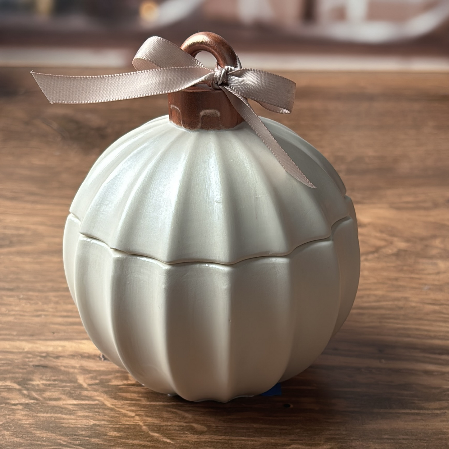 Petal Form Ornament Candle